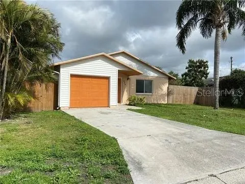 $270,000 | 904 16th Street East, Palmetto, FL 34221