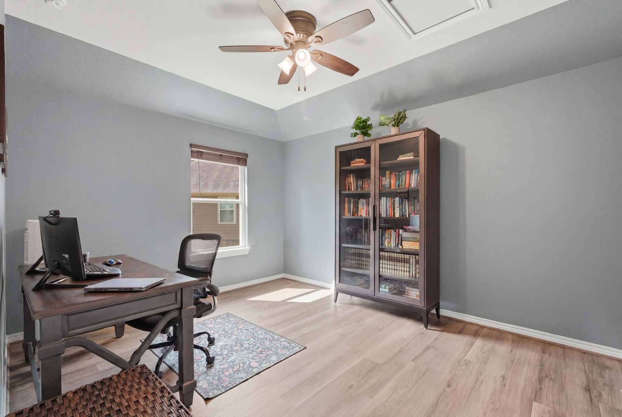 4337 Heavenly Woods Dr Spring Spring, TX 77386 - Photo 24 of 38 Upstairs secondary bedroom is currently being used as an office.