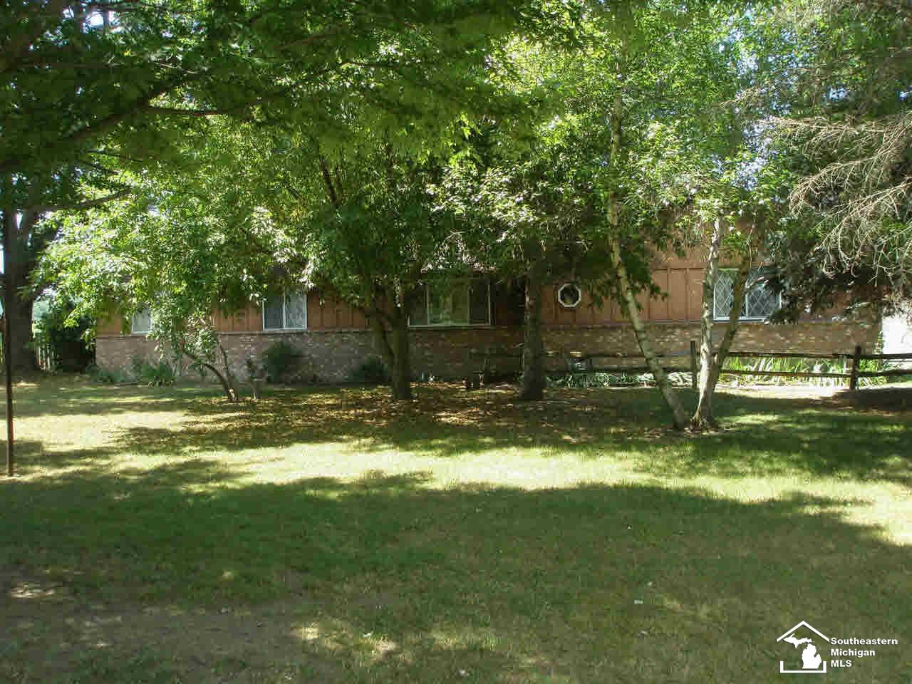9625 Minx Road Temperance, MI 48182 - Photo 1 of 5 FRONT