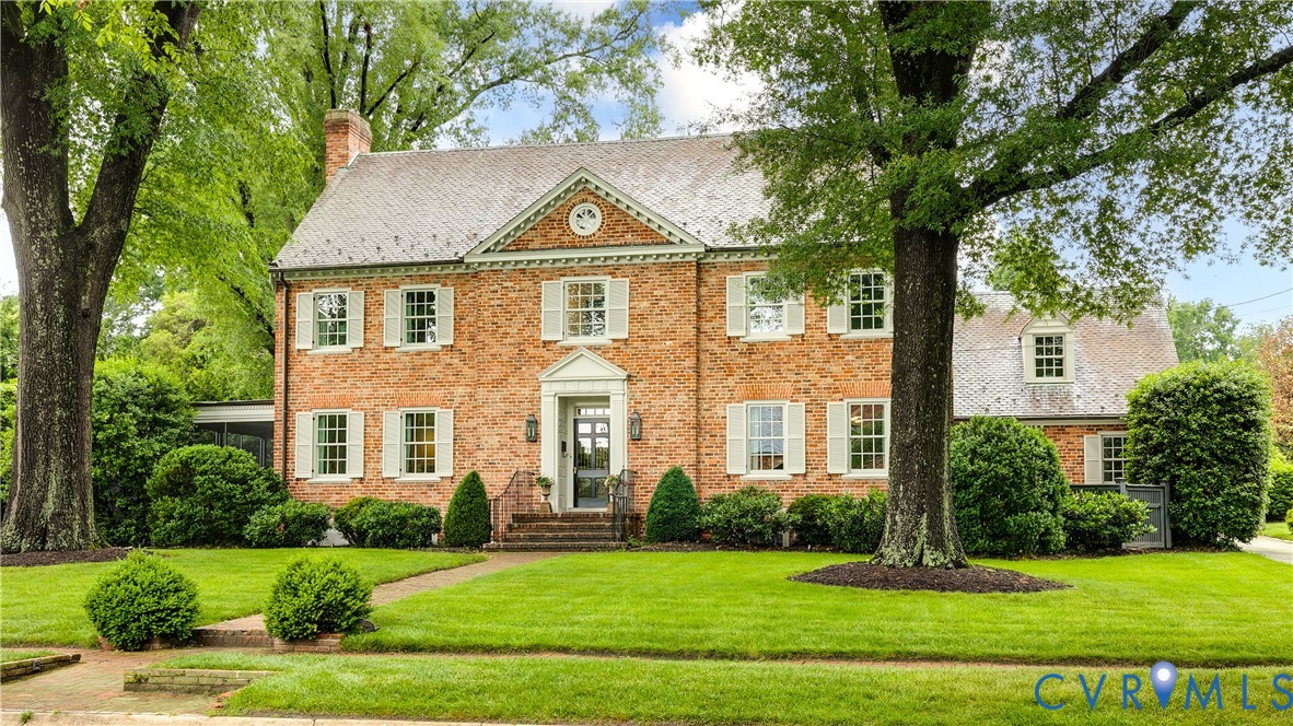 6 Berkshire Road Richmond, VA 23221 - Photo 2 of 66 a front view of a house with a garden