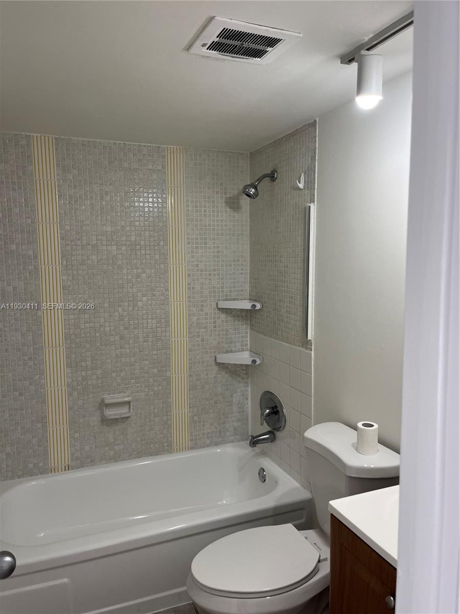 7725 Southwest 86th Street, Unit A1314 Miami, FL 33143 - Photo 9 of 11