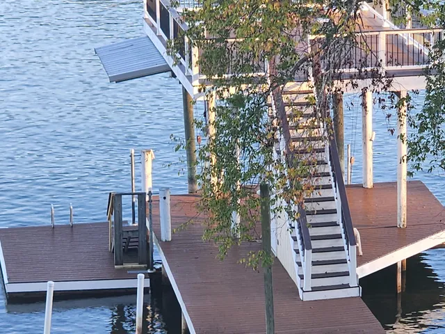 $999,950 | 1129 Hannabass Drive, Goodview, VA 24095