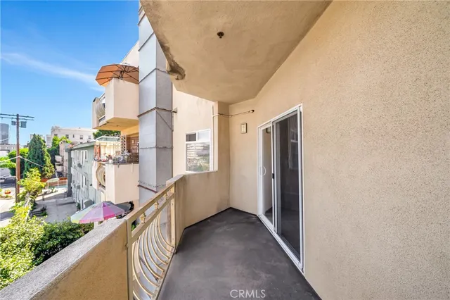 $1,495 | 316 South New Hampshire Avenue, Unit 208, Los Angeles, CA 90020