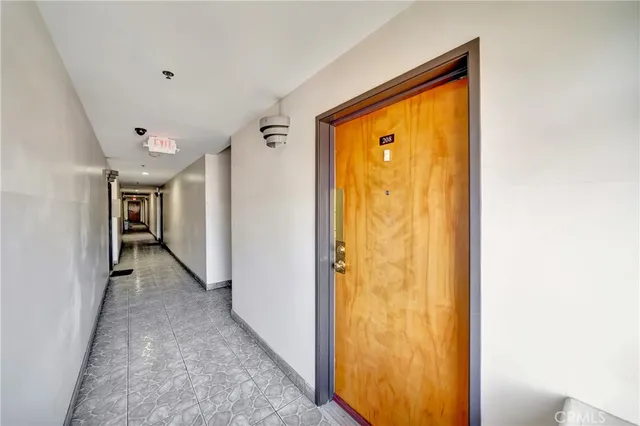 $1,495 | 316 South New Hampshire Avenue, Unit 208, Los Angeles, CA 90020
