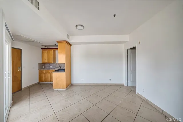$1,495 | 316 South New Hampshire Avenue, Unit 208, Los Angeles, CA 90020