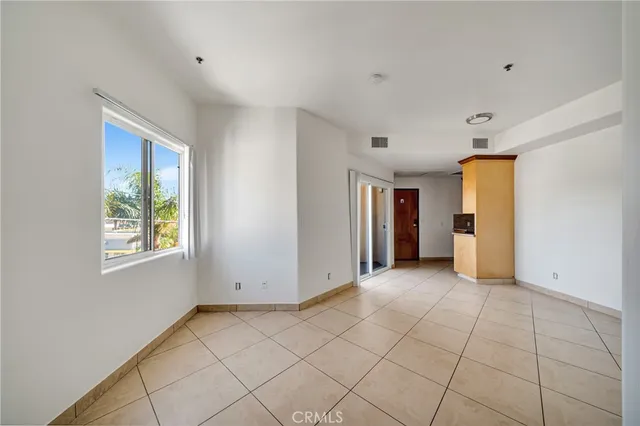 $1,495 | 316 South New Hampshire Avenue, Unit 208, Los Angeles, CA 90020