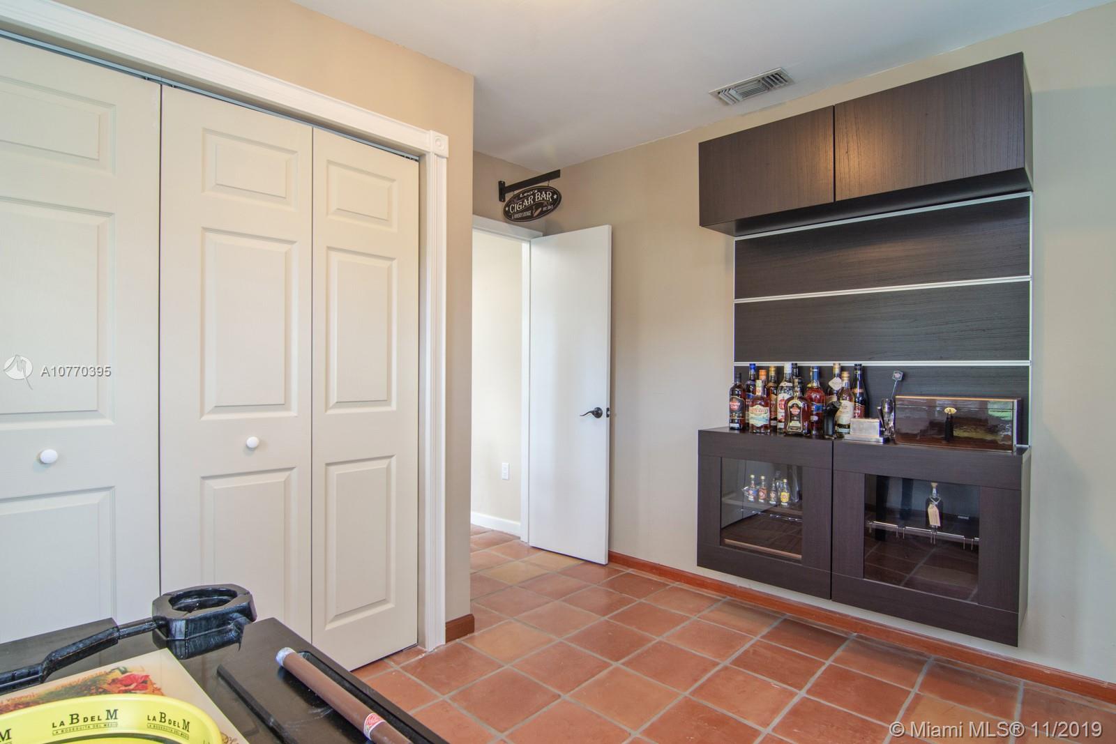4901 Southwest 163rd Avenue Southwest Ranches, FL 33331 - Photo 25 of 43 Gallery Image 25