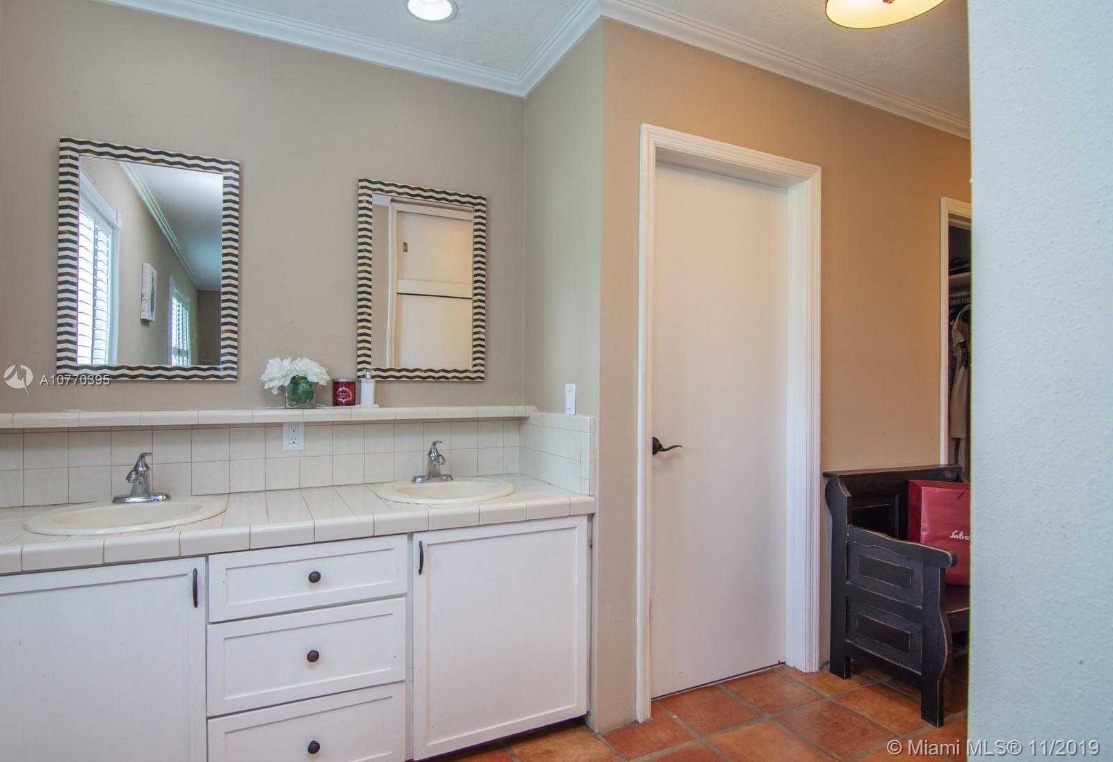 4901 Southwest 163rd Avenue Southwest Ranches, FL 33331 - Photo 31 of 43 Gallery Image 31