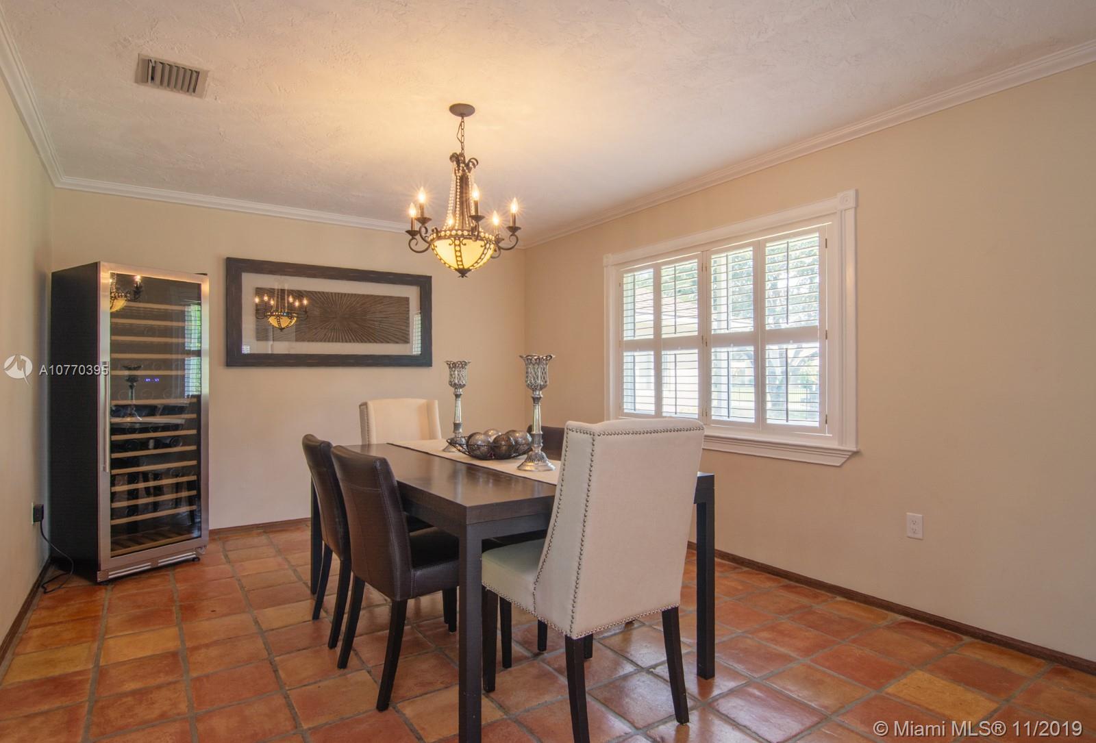 4901 Southwest 163rd Avenue Southwest Ranches, FL 33331 - Photo 10 of 43 Gallery Image 10
