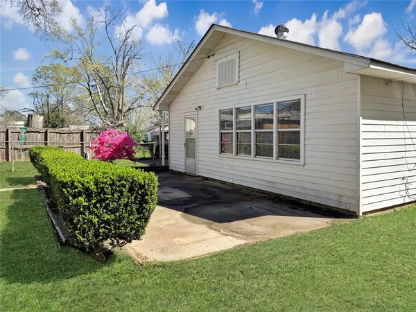 $95,000 | 430 West Water Street, Jasper, TX 75951