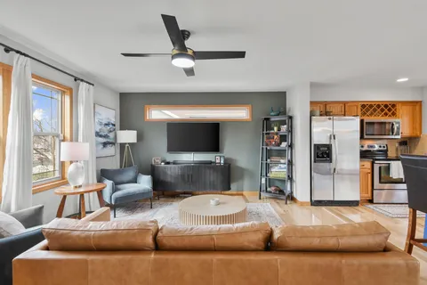 $449,900 | 1426 Chadsworth Drive, Sun Prairie, WI 53590