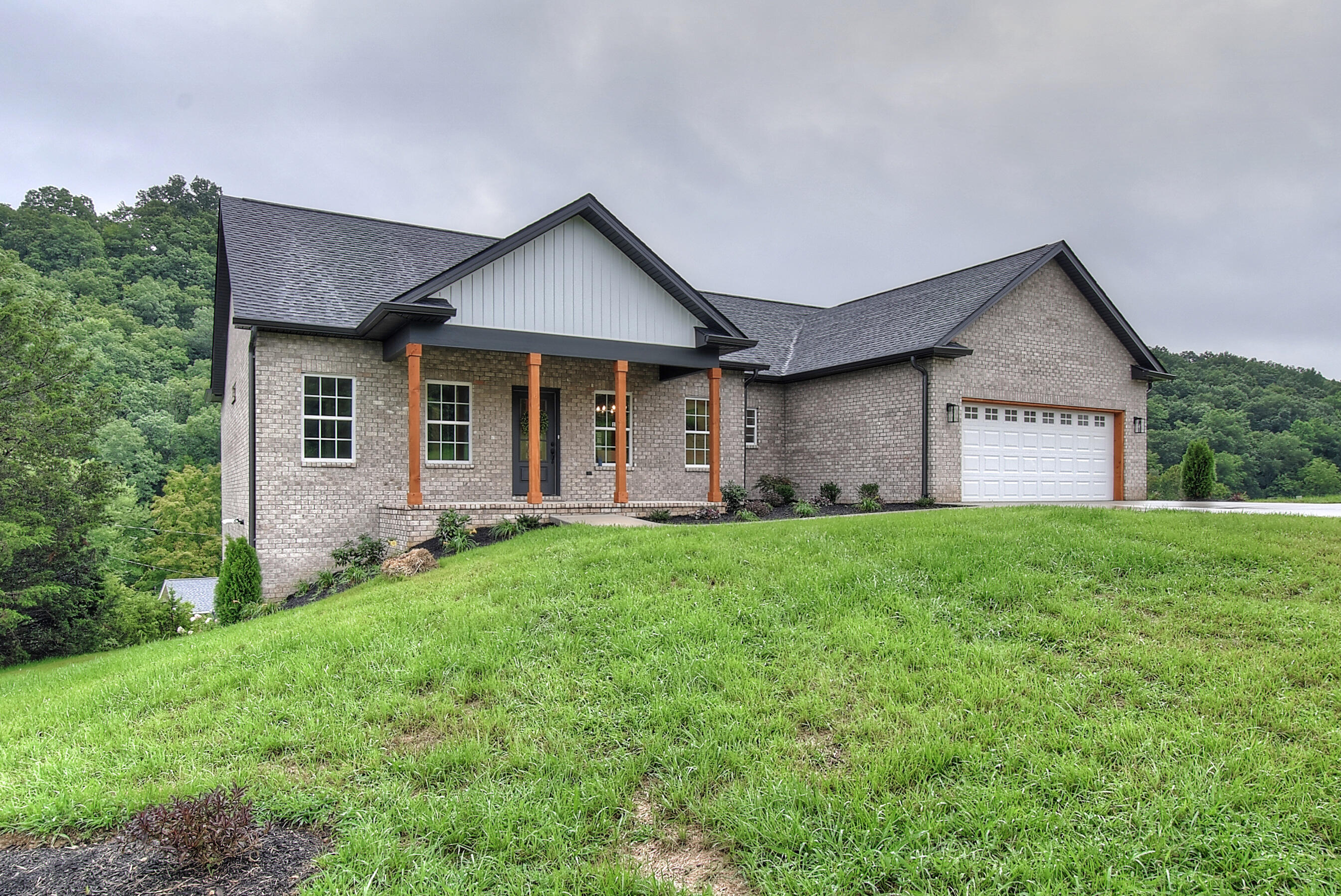 1535 Prospects Way Gray, TN 37615 - Photo 2 of 52 2
