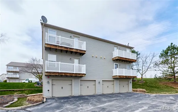 $189,900 | 3424 Capri Way, St. Peters, MO 63304