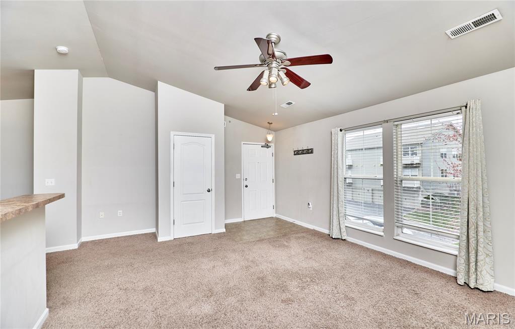 3424 Capri Way St. Peters, MO 63304 - Photo 5 of 24