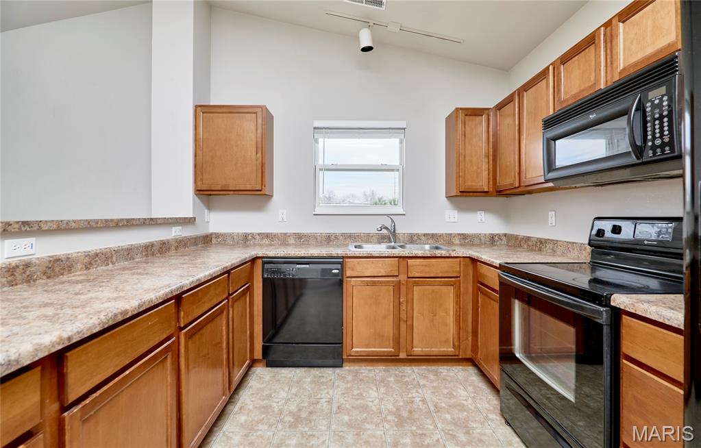 3424 Capri Way St. Peters, MO 63304 - Photo 8 of 24