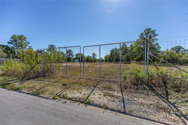 $3,000 | 351 East Glenn Street, Bellville, TX 77418