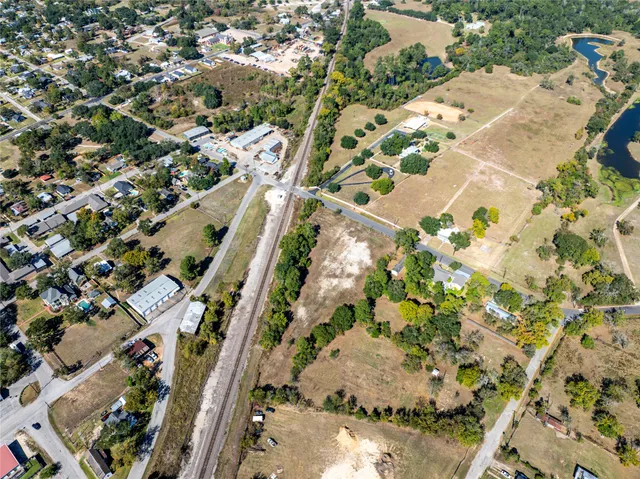 $3,000 | 351 East Glenn Street, Bellville, TX 77418