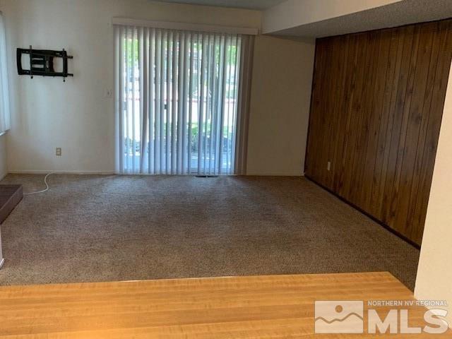 2374 Roundhouse Road Sparks, NV 89431 - Photo 6 of 16 Photo 6