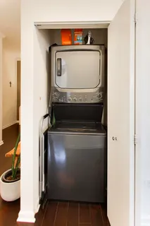 $524,900 | 421 West Huron Street, Unit 604, Chicago, IL 60654
