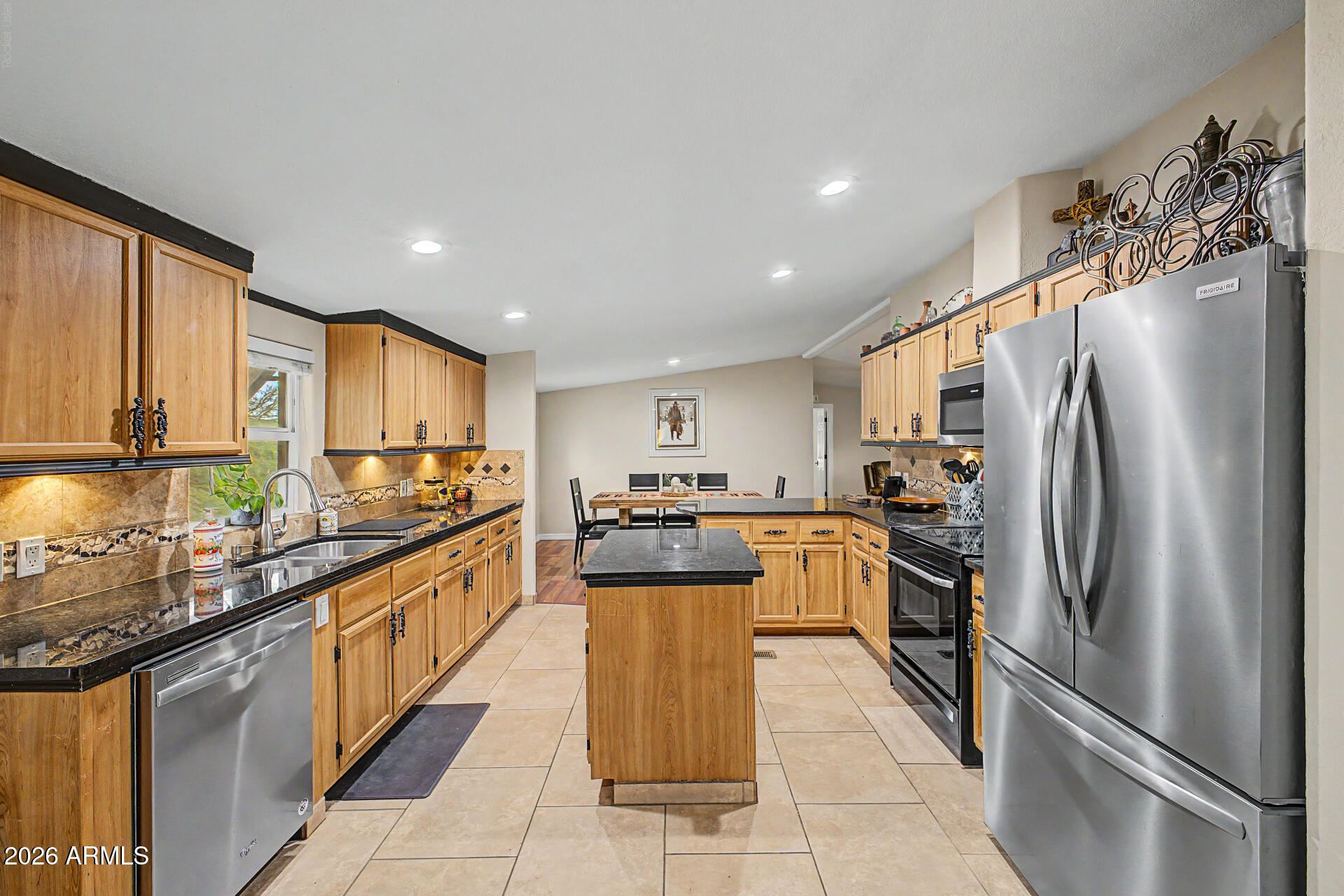 39809 North New River Road Phoenix, AZ 85086 - Photo 11 of 49 15 - New River