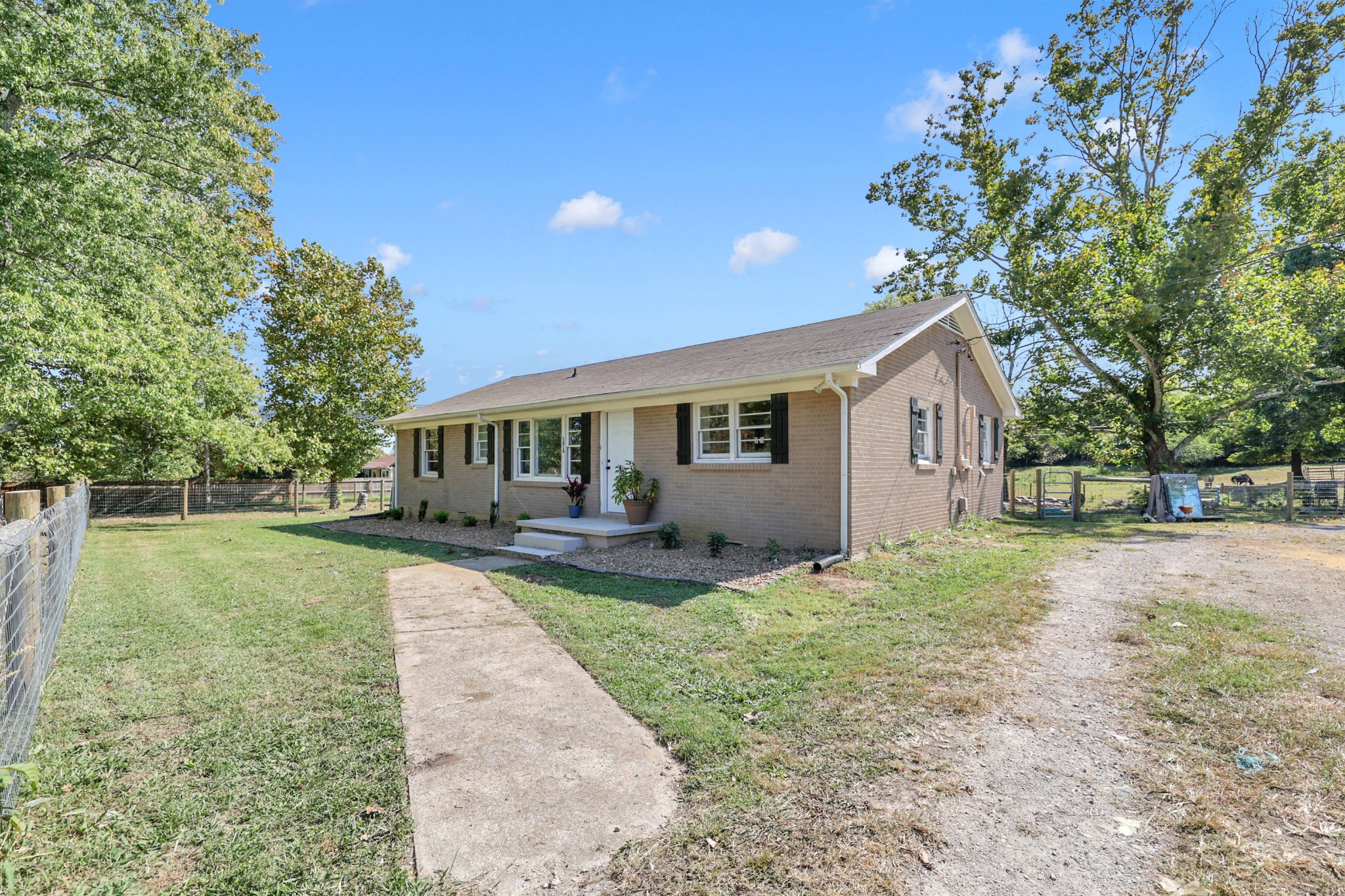 1814 Lasea Road Spring Hill, TN 37174 - Photo 5 of 62 Gallery Image 5