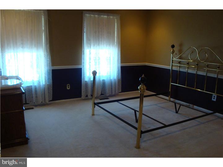 144 Greendale Road Philadelphia, PA 19154 - Photo 12 of 25 Master Bedroom
