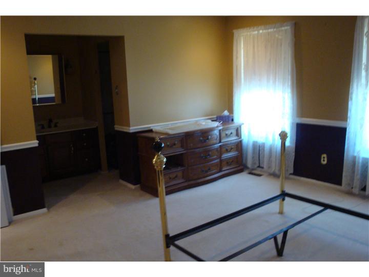 144 Greendale Road Philadelphia, PA 19154 - Photo 13 of 25 Master Bedroom