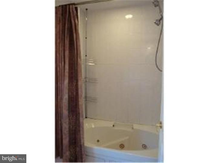144 Greendale Road Philadelphia, PA 19154 - Photo 18 of 25 Bathroom
