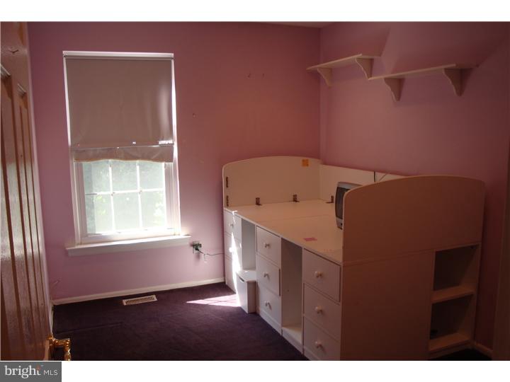144 Greendale Road Philadelphia, PA 19154 - Photo 19 of 25 Bedroom 2