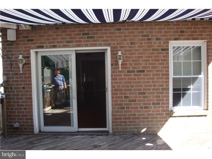 144 Greendale Road Philadelphia, PA 19154 - Photo 8 of 25 Deck