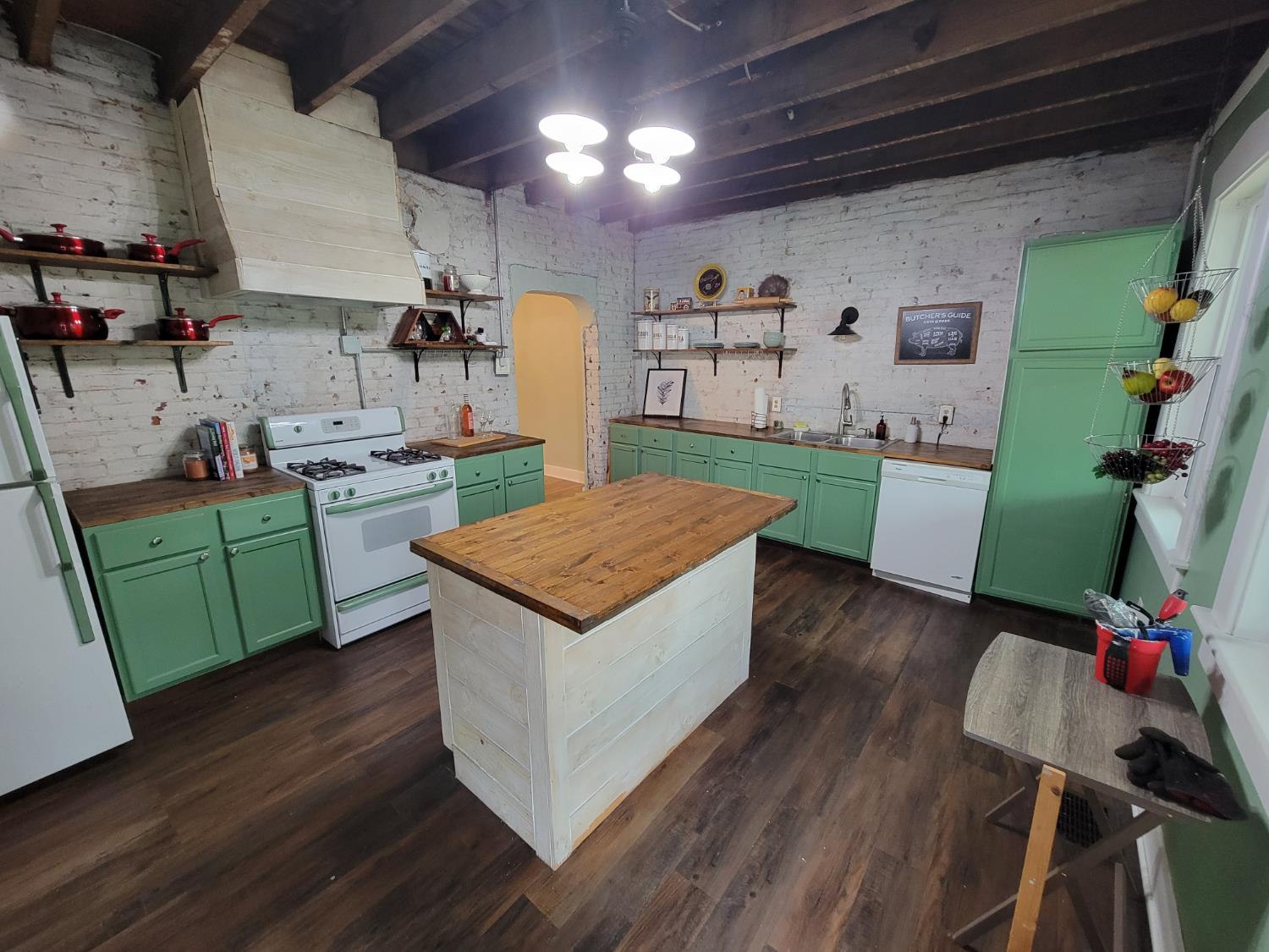 609 Walnut Street Madison, IN 47250 - Photo 9 of 25