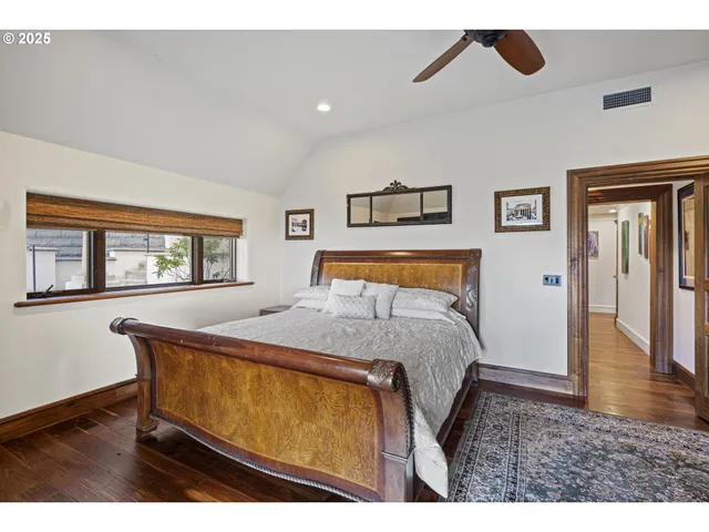 $1,724,000 | 3721 Old Siskiyou Highway, Ashland, OR 97520