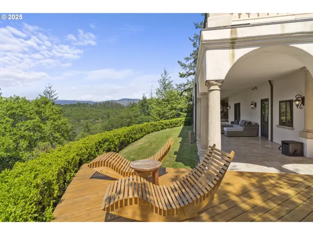 $1,724,000 | 3721 Old Siskiyou Highway, Ashland, OR 97520