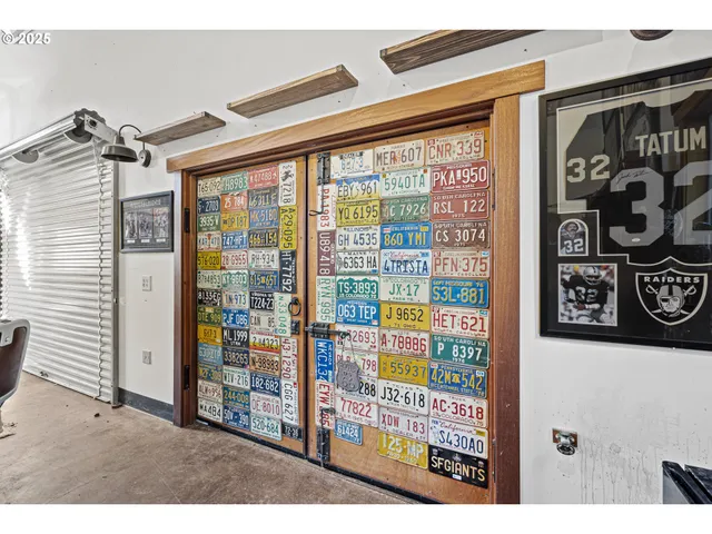 $1,724,000 | 3721 Old Siskiyou Highway, Ashland, OR 97520