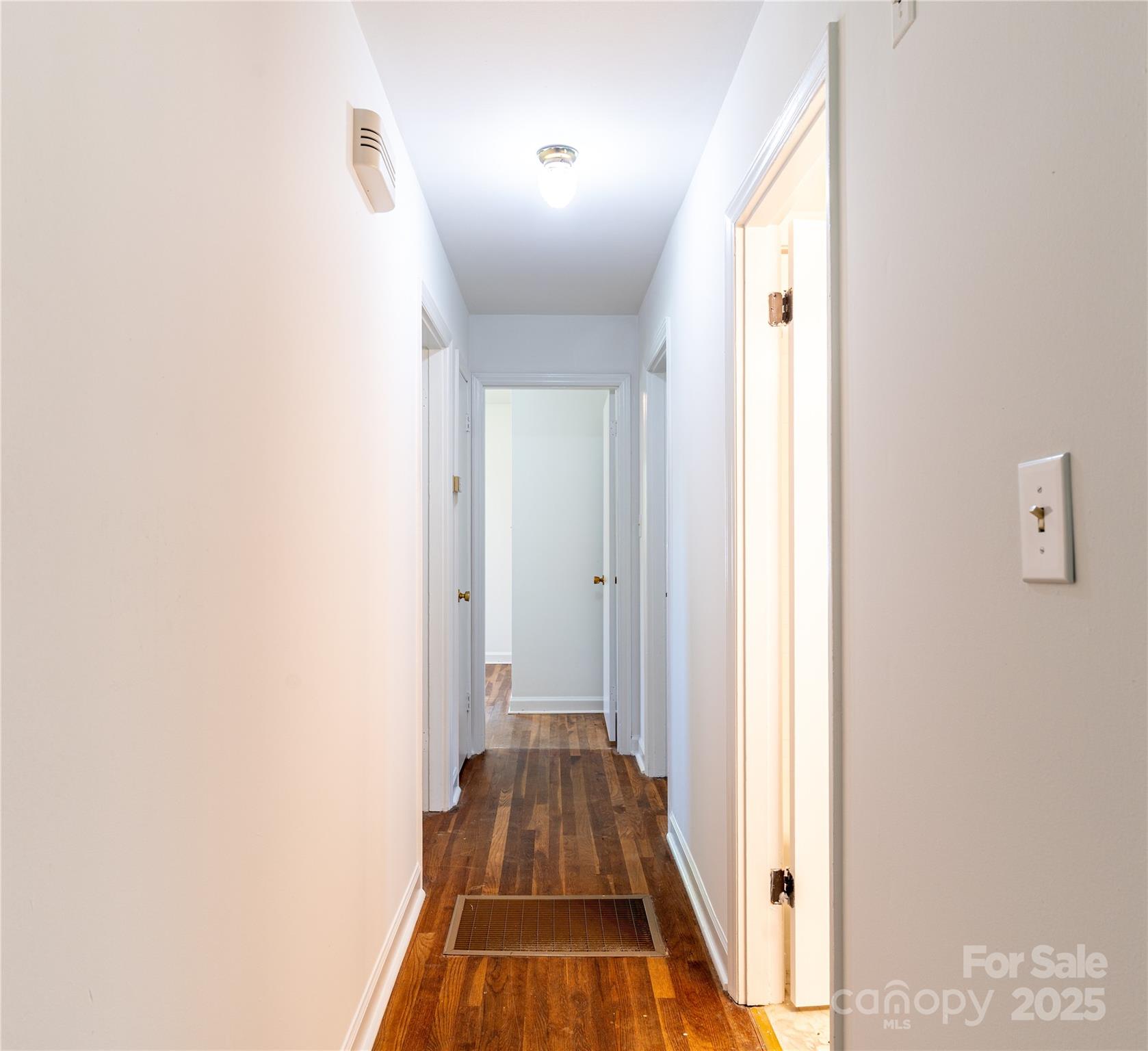4925 Seacroft Road Charlotte, NC 28210 - Photo 14 of 28 Gallery Image 14