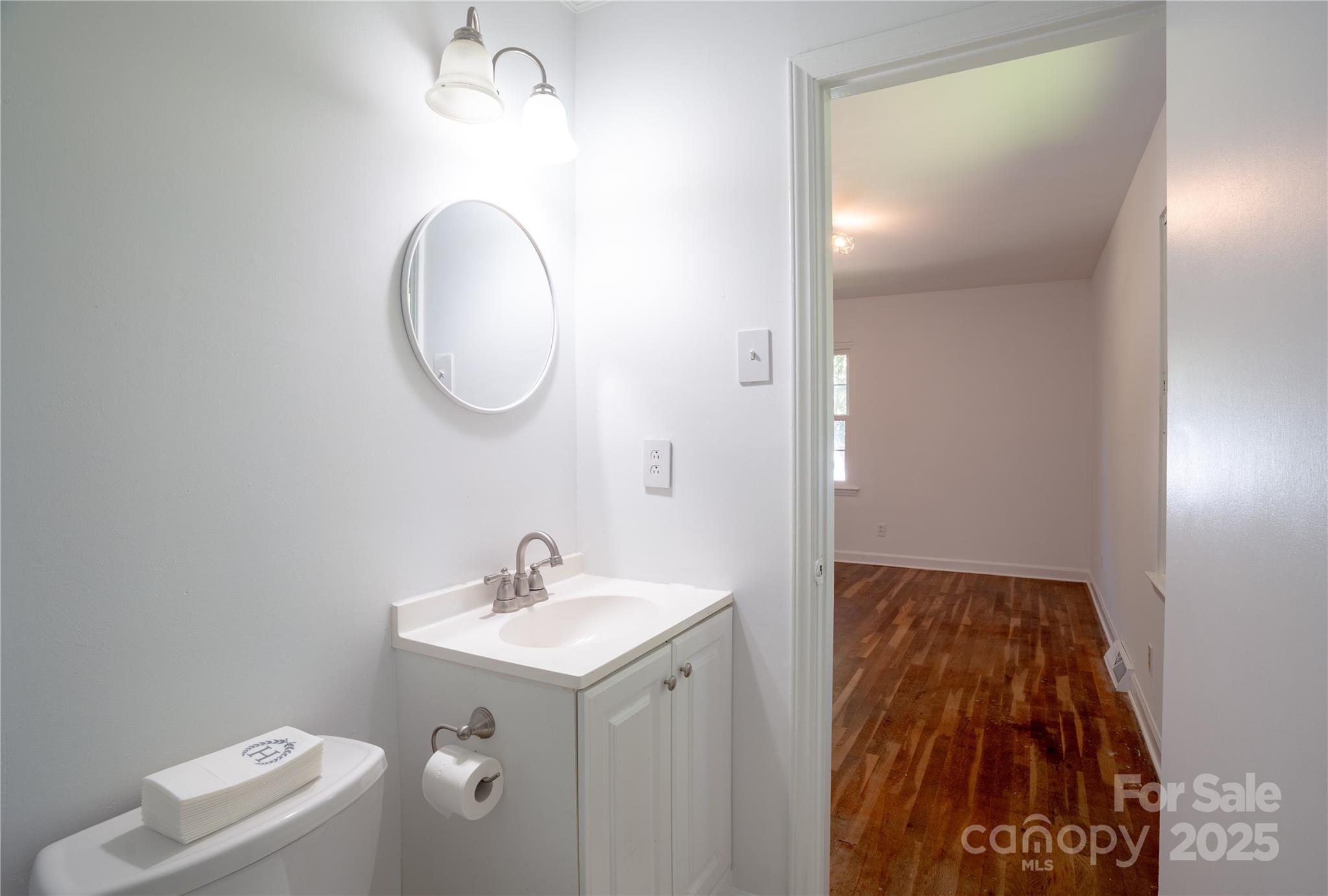 4925 Seacroft Road Charlotte, NC 28210 - Photo 21 of 28 Gallery Image 21