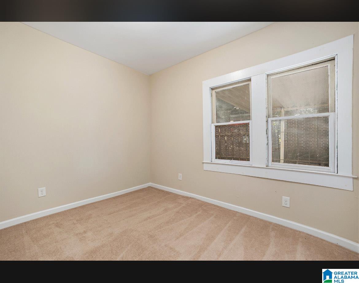 917 27th Street Southwest Birmingham, AL 35211 - Photo 8 of 10