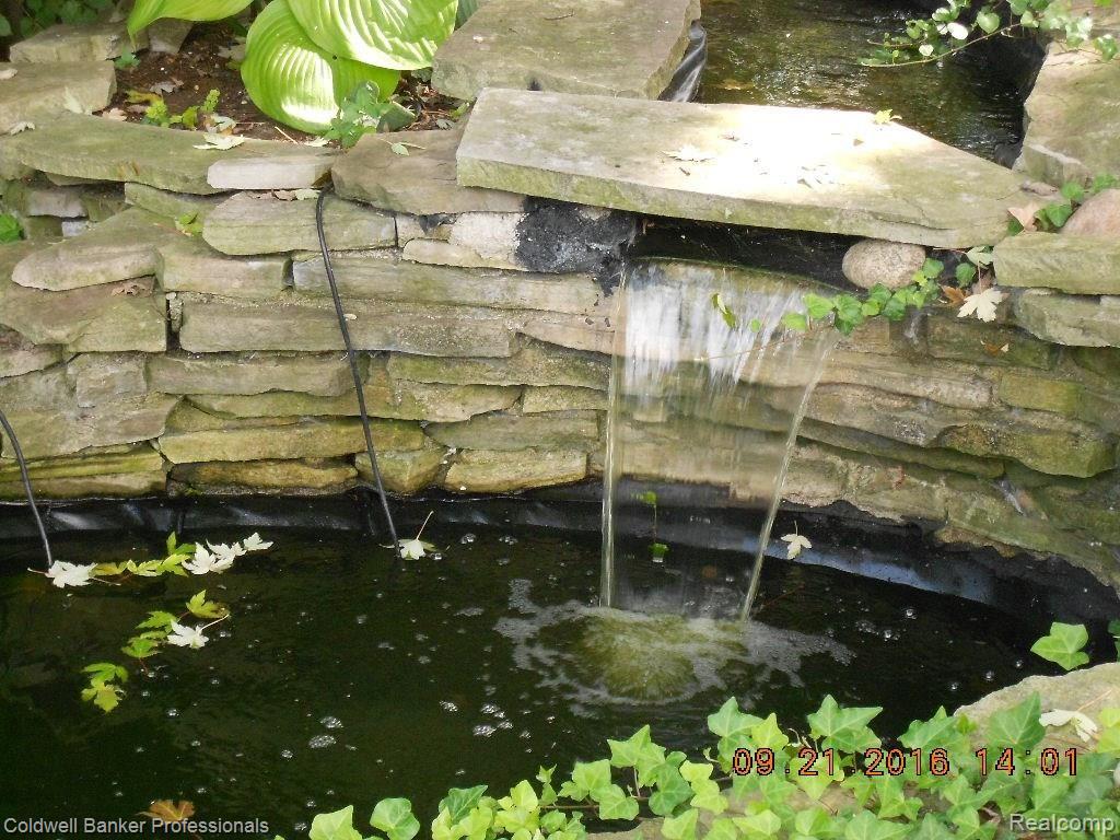 21 Beacon Hill Road Grosse Pointe Farms, MI 48236 - Photo 14 of 93