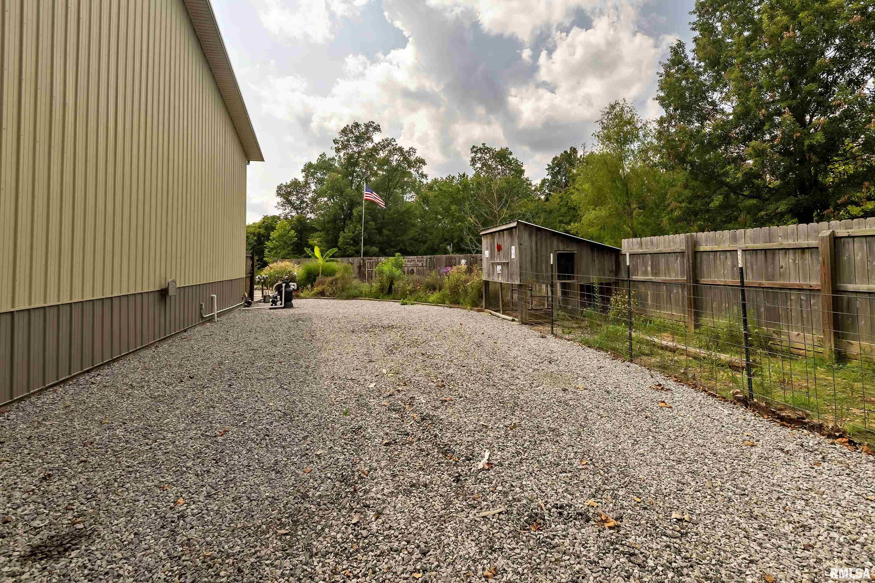 12271 Binkley Road Marion, IL 62959 - Photo 36 of 41