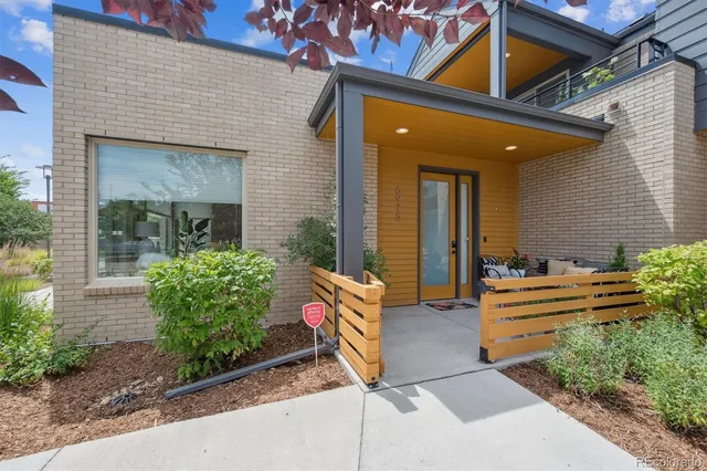 $1,160,000 | 6975 East Irvington Place, Denver, CO 80230