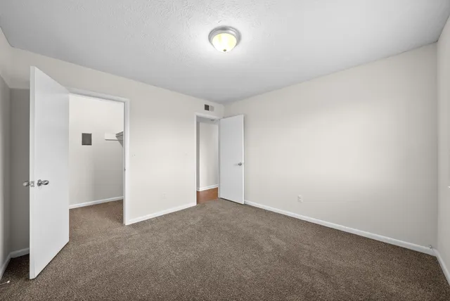 $695 | 225 Clara Drive, Unit 2B, Pembroke, KY 42266