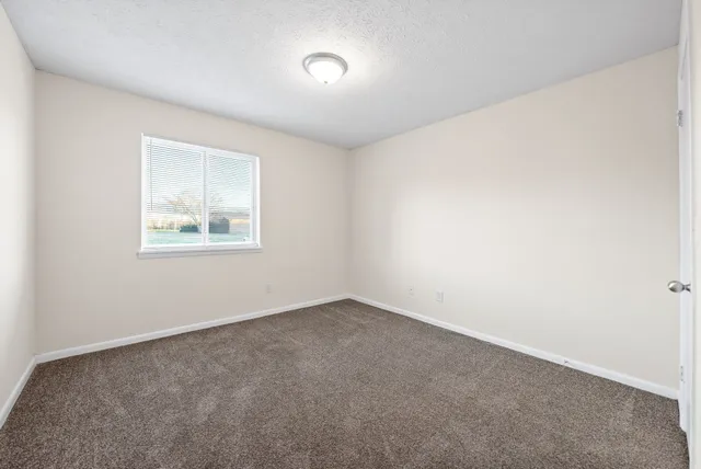 $695 | 225 Clara Drive, Unit 2B, Pembroke, KY 42266