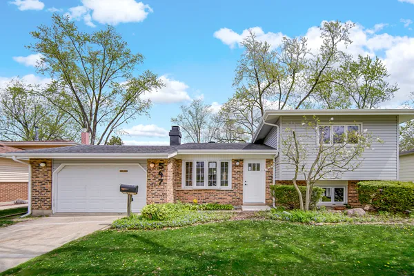 $249,970 | 547 Homan Avenue, Park Forest, IL 60466