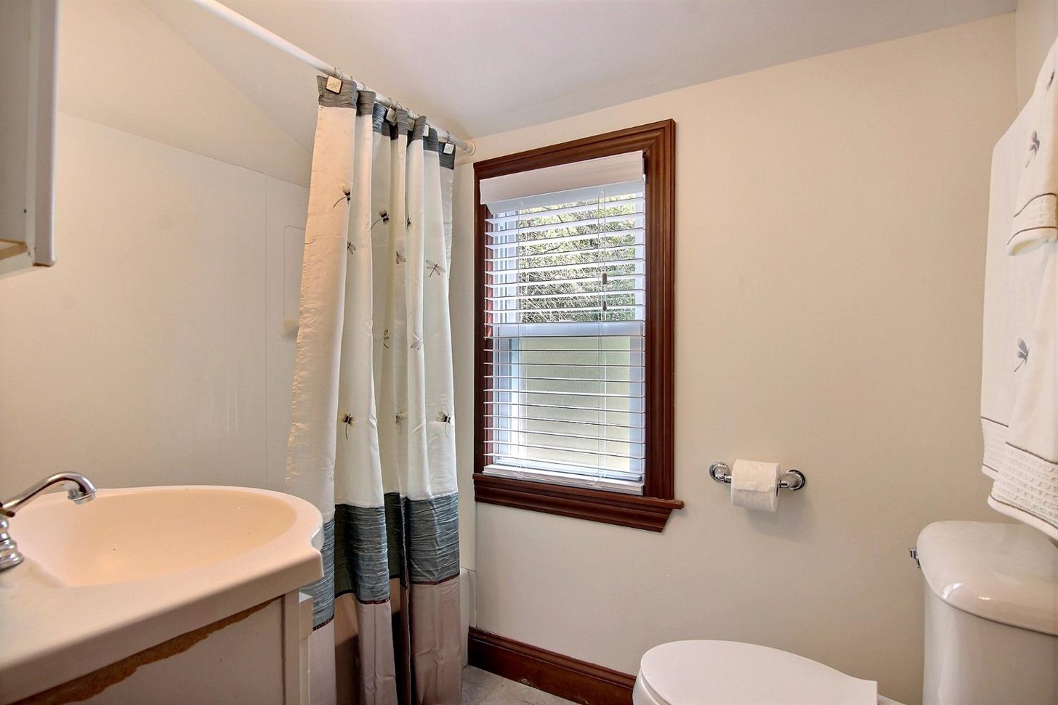 2341 Ranburn Drive Gary, IN 46408 - Photo 9 of 10 1500x999