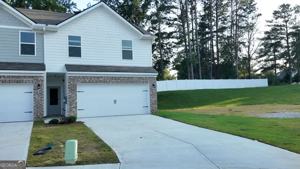 $270,000 | 5455 Biltmore Drive, Atlanta, GA 30349