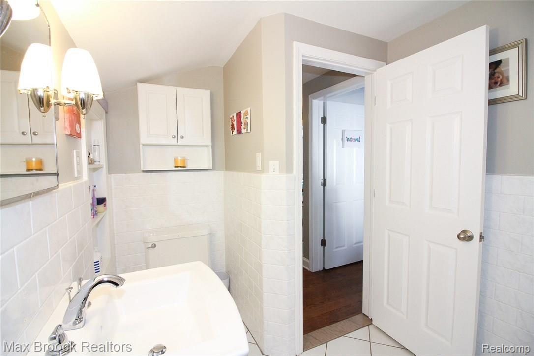 3518 Cumberland Road Berkley, MI 48072 - Photo 36 of 51 cgh-35.jpg