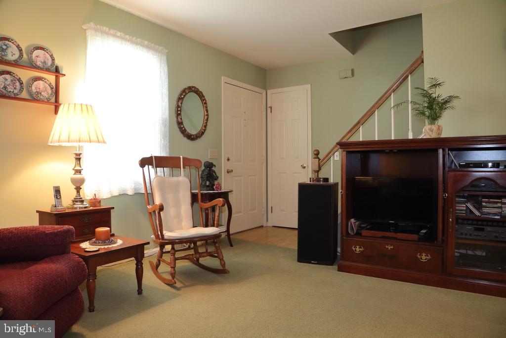 1771 Wilderness Road Lancaster, PA 17603 - Photo 2 of 17 Living Room
