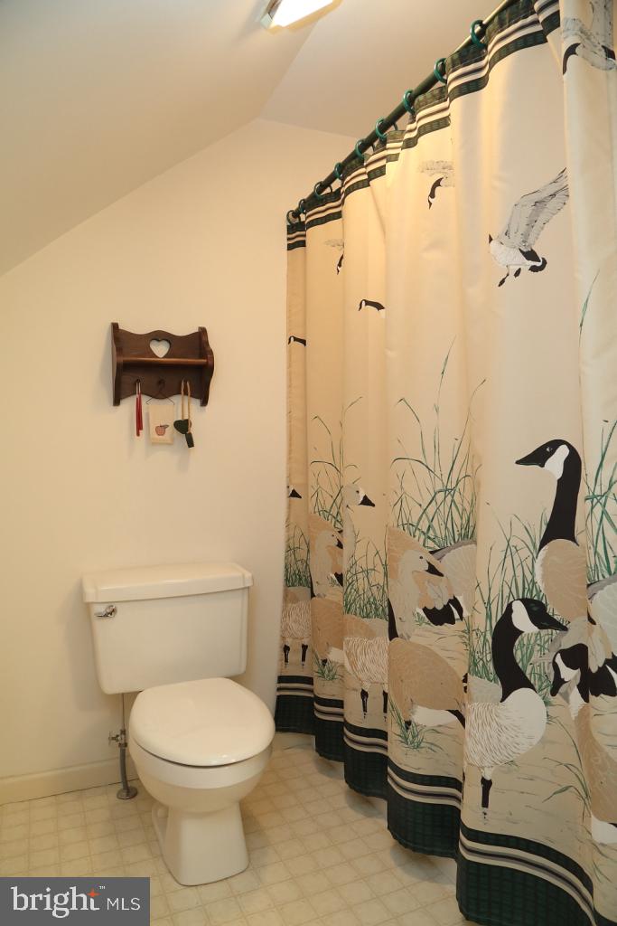 1771 Wilderness Road Lancaster, PA 17603 - Photo 13 of 17 Bathroom