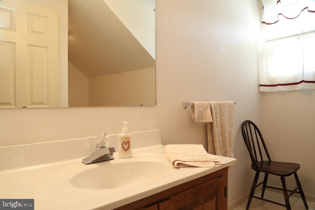 1771 Wilderness Road Lancaster, PA 17603 - Photo 14 of 17 Bathroom