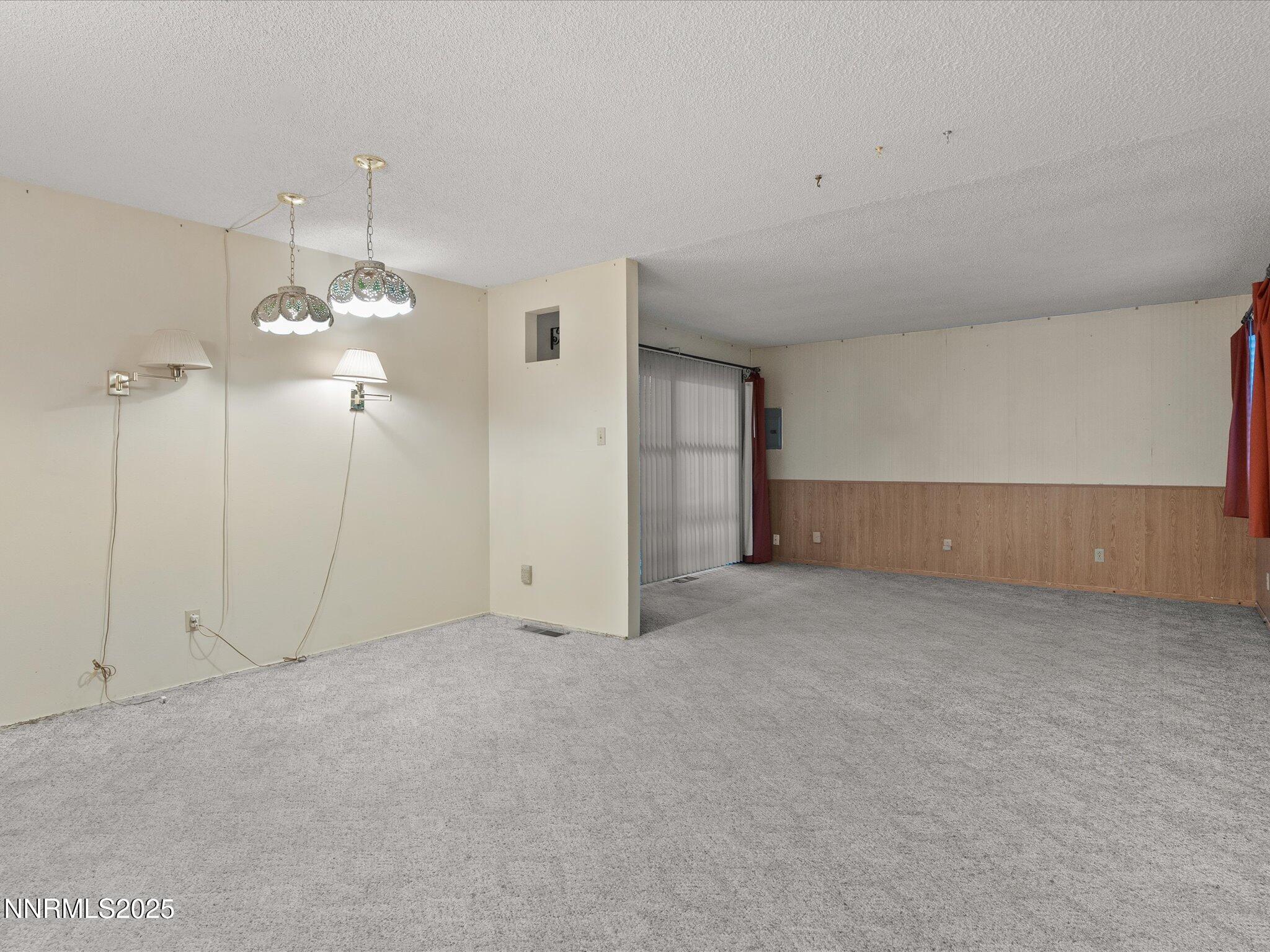 7665 Yorkshire Drive Reno, NV 89506 - Photo 15 of 34 21-7665 Yorkshire Dr-120